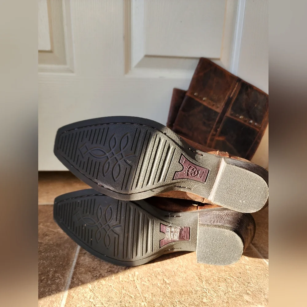 Ariat Women's Boots - Picture 3 of 6